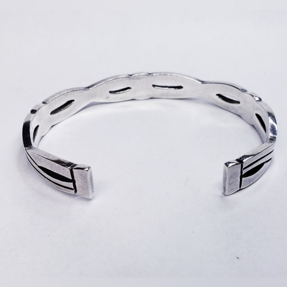 Sterling Silver Solid Mexico Taxco Cut-out Adjustable Cuff Bracelet 7.25 - Picture 3 of 6